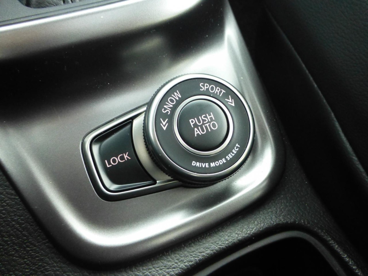 Vitara 1.5 AT M-Hybrid 4×4 Comf+ KLIMA NAVI AHK - Bild 19