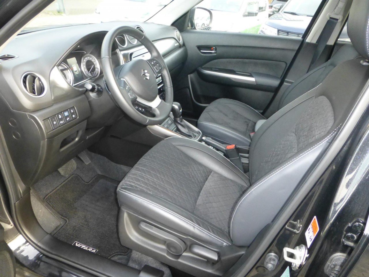 Vitara 1.5 AT M-Hybrid 4×4 Comf+ KLIMA NAVI AHK - Bild 20