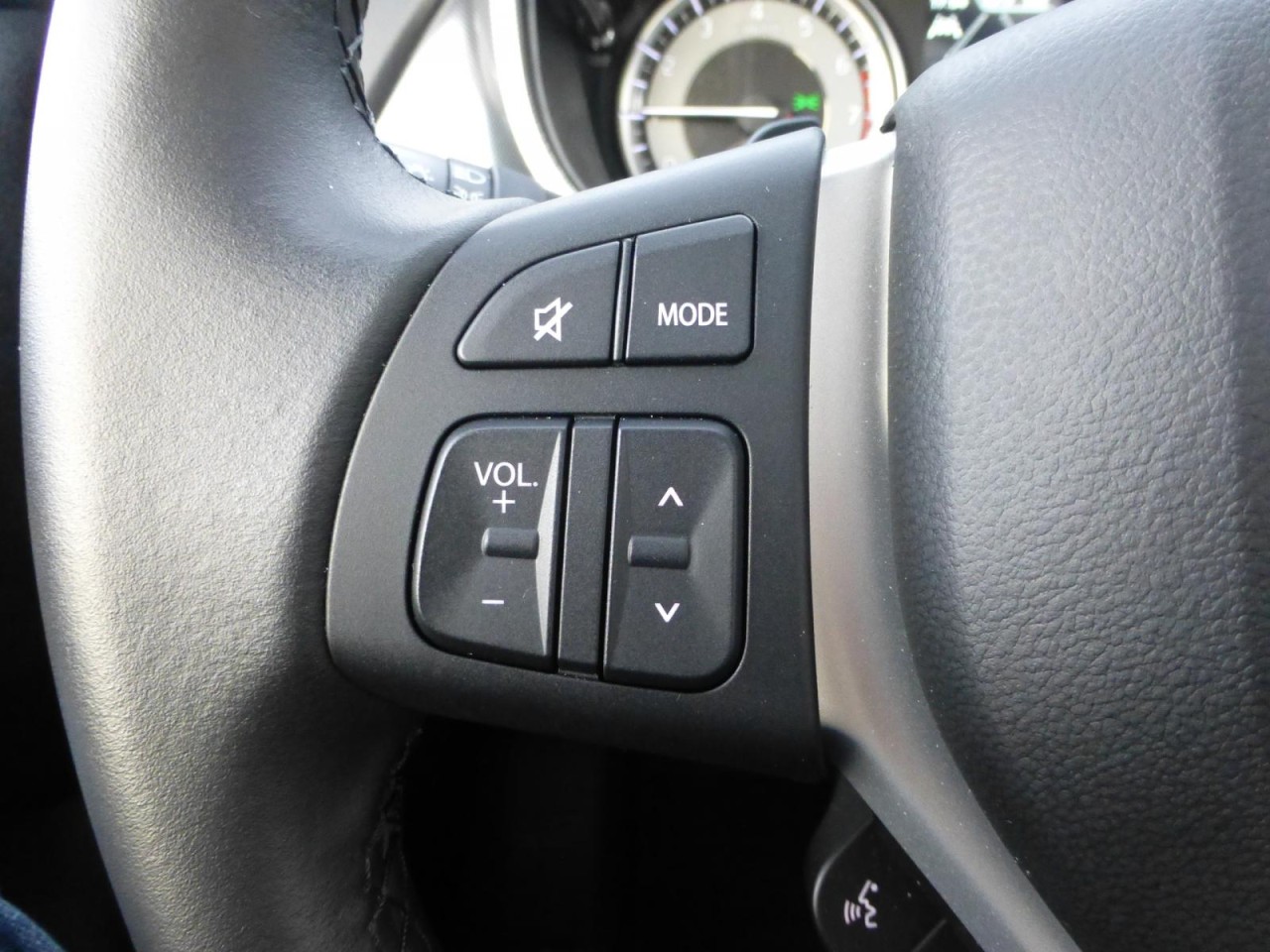 Vitara 1.5 AT M-Hybrid 4×4 Comf+ KLIMA NAVI AHK - Bild 25