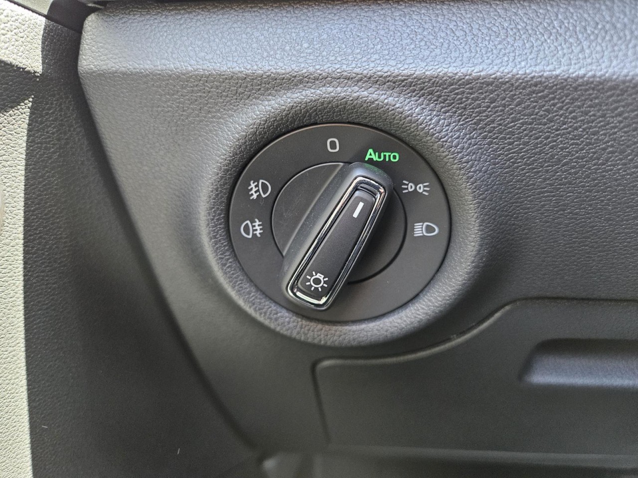 Kamiq 1.5 TSI DSG Monte Carlo AHK NAVI EL.HECKKL - Bild 28
