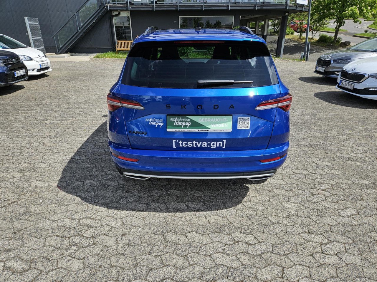 Karoq 1.5 TSI DSG Sportline AHK NAVI KLIMA PANO - Bild 2