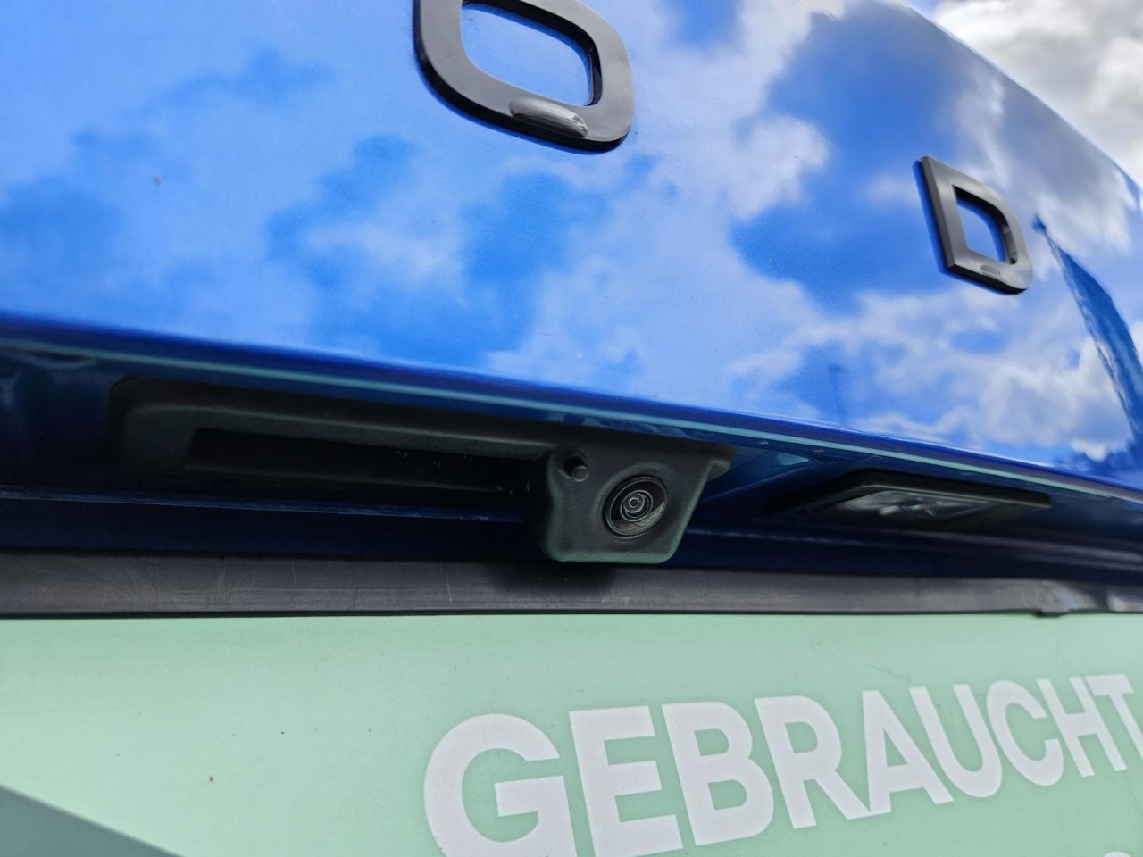 Karoq 1.5 TSI DSG Sportline AHK NAVI KLIMA PANO - Bild 20