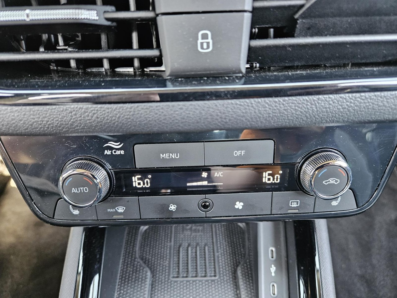 Kamiq 1.0 TSI Selection NAVI KAM SHZ LHZ WINDSHZ - Bild 12