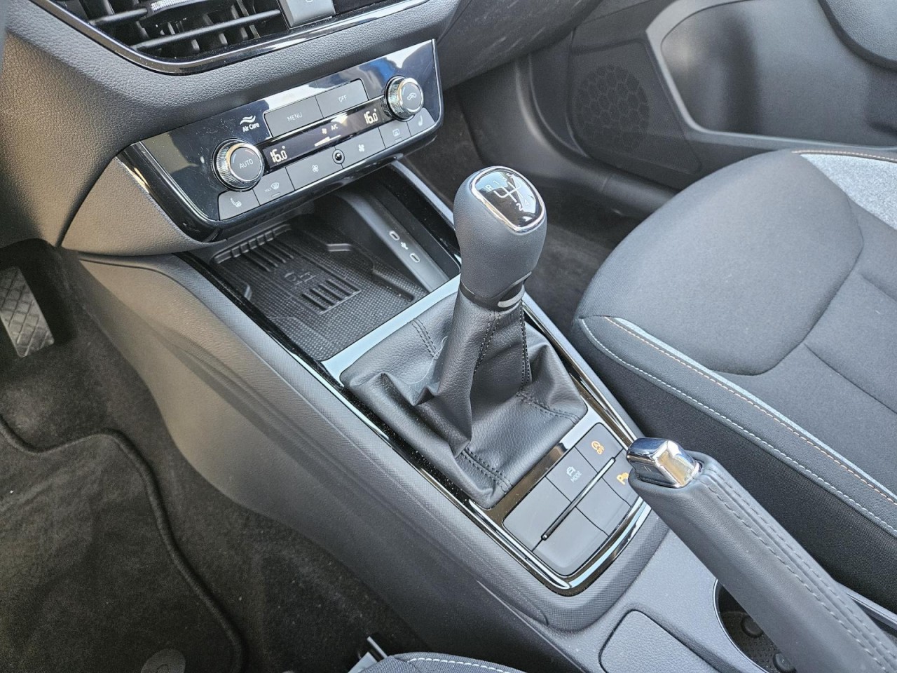 Kamiq 1.0 TSI Selection NAVI KAM SHZ LHZ WINDSHZ - Bild 13