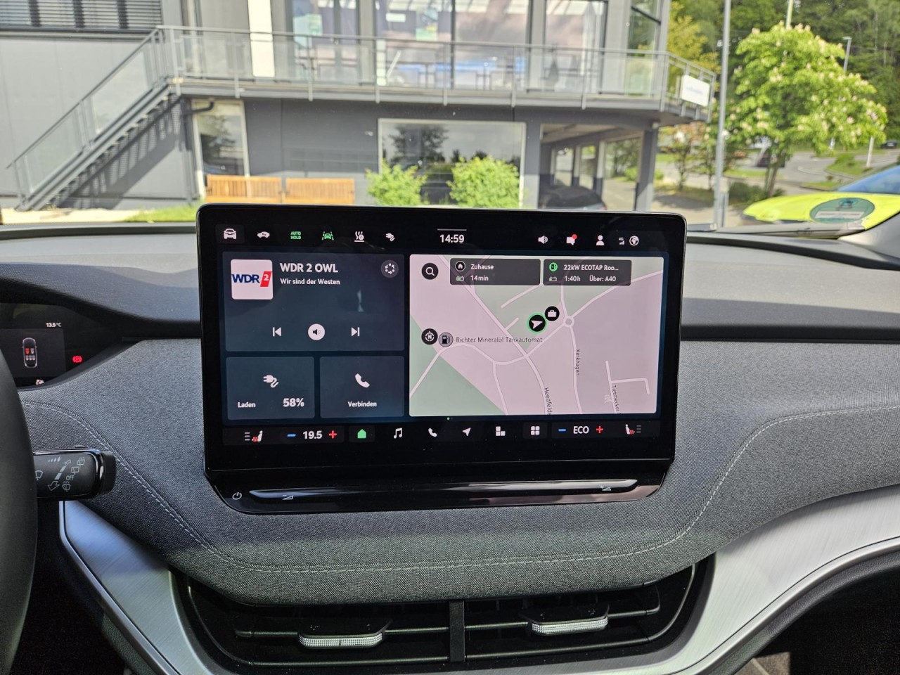 Enyaq 60 Loft PANO KLIMA AHK NAVI - Bild 10
