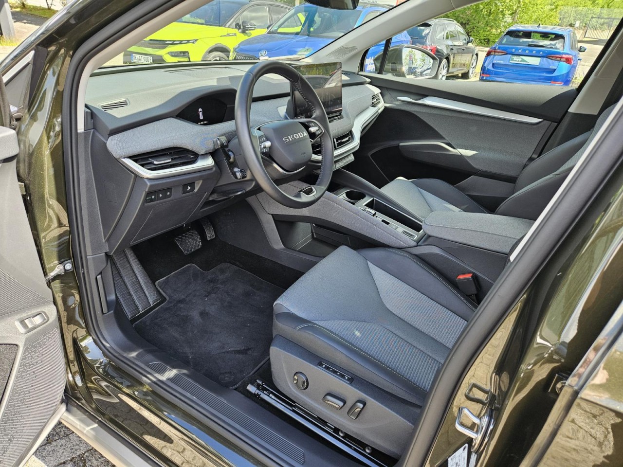 Enyaq 60 Loft PANO KLIMA AHK NAVI - Bild 17