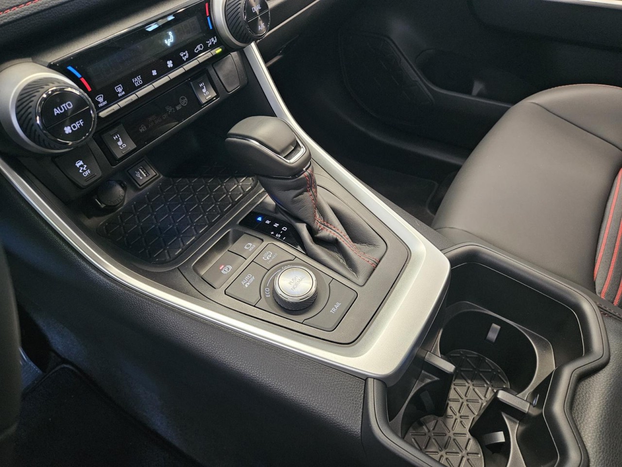 Across 2.5 AT Comfort+ Plug-In Hybrid KLIMA NAVI - Bild 12