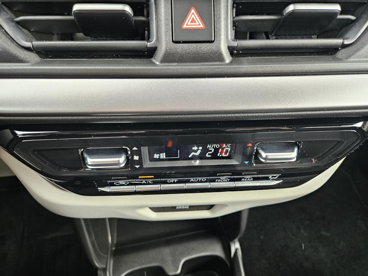 Swift 1.2 M-Hybrid Comfort+ 4×4 NAV KAM KLIMA - Bild 11