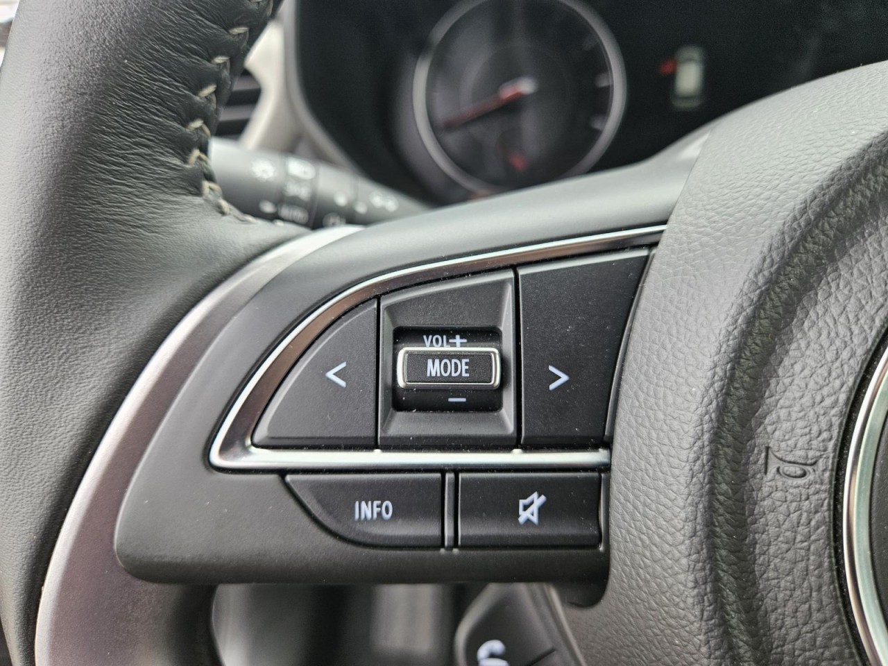 Swift 1.2 M-Hybrid Comfort+ 4×4 NAV KAM KLIMA - Bild 25