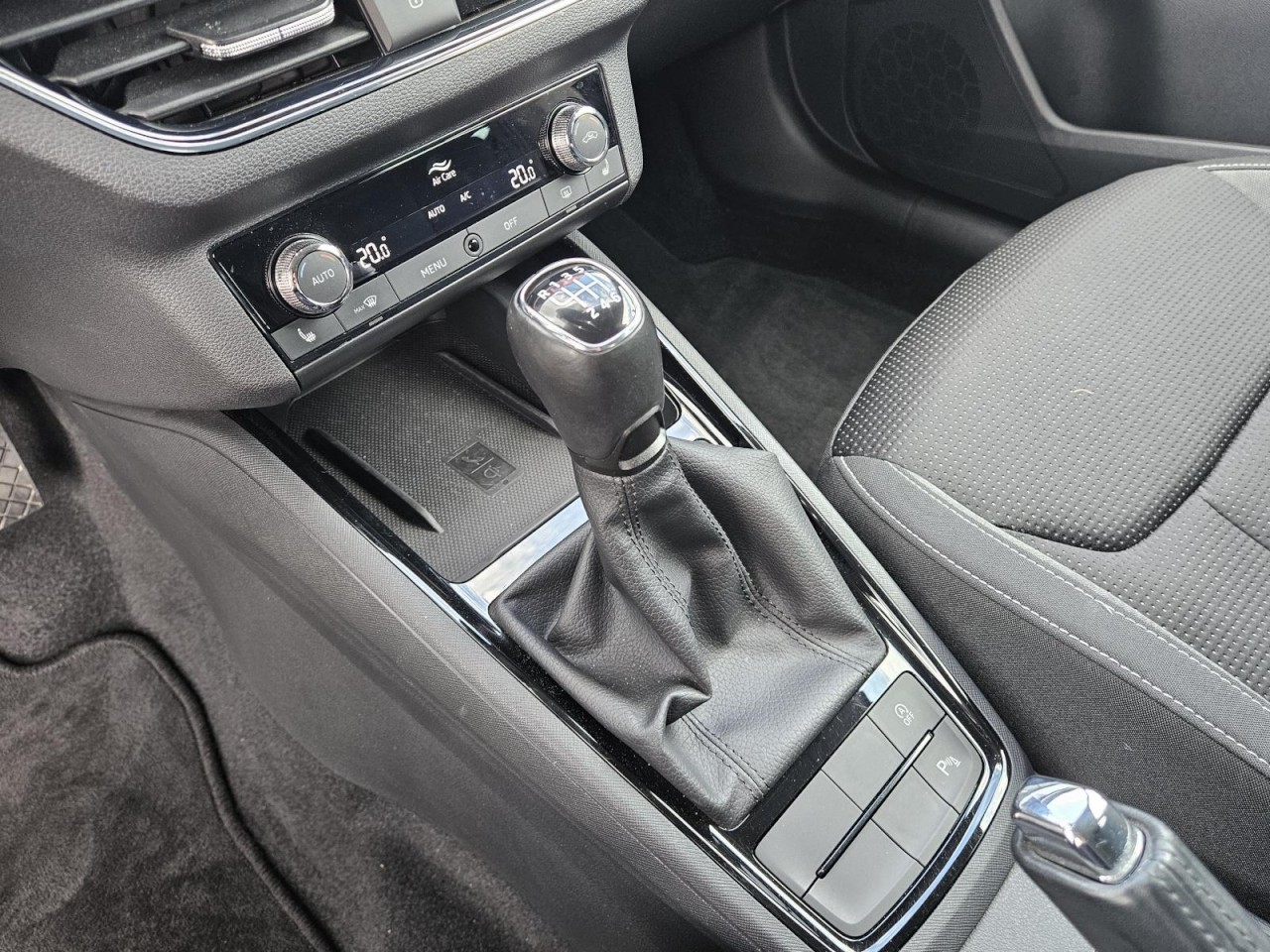 Kamiq 1.0 TSI Tour NAVI KLIMA SHZ LED KAM LM - Bild 13