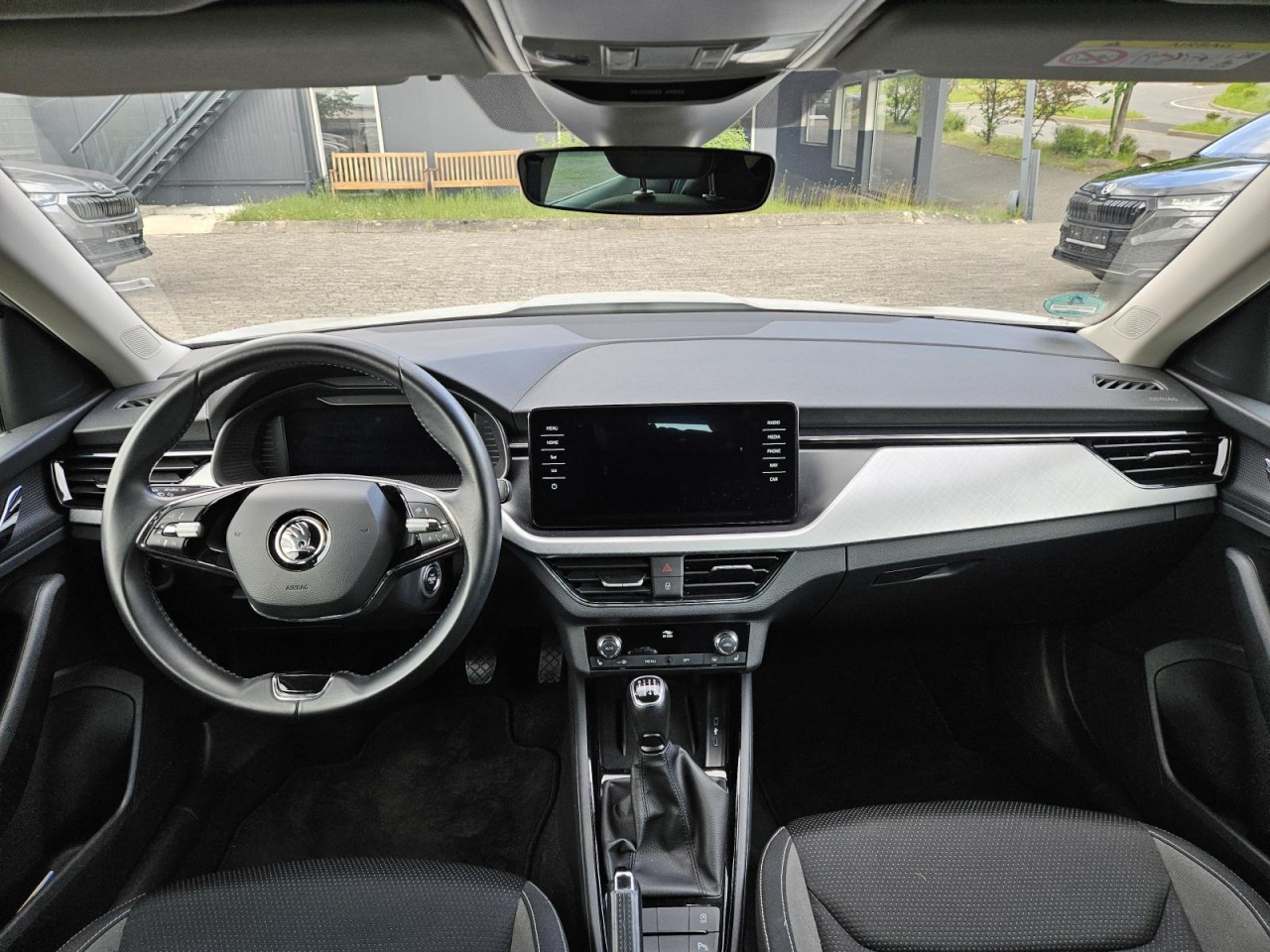 Kamiq 1.0 TSI Tour NAVI KLIMA SHZ LED KAM LM - Bild 6