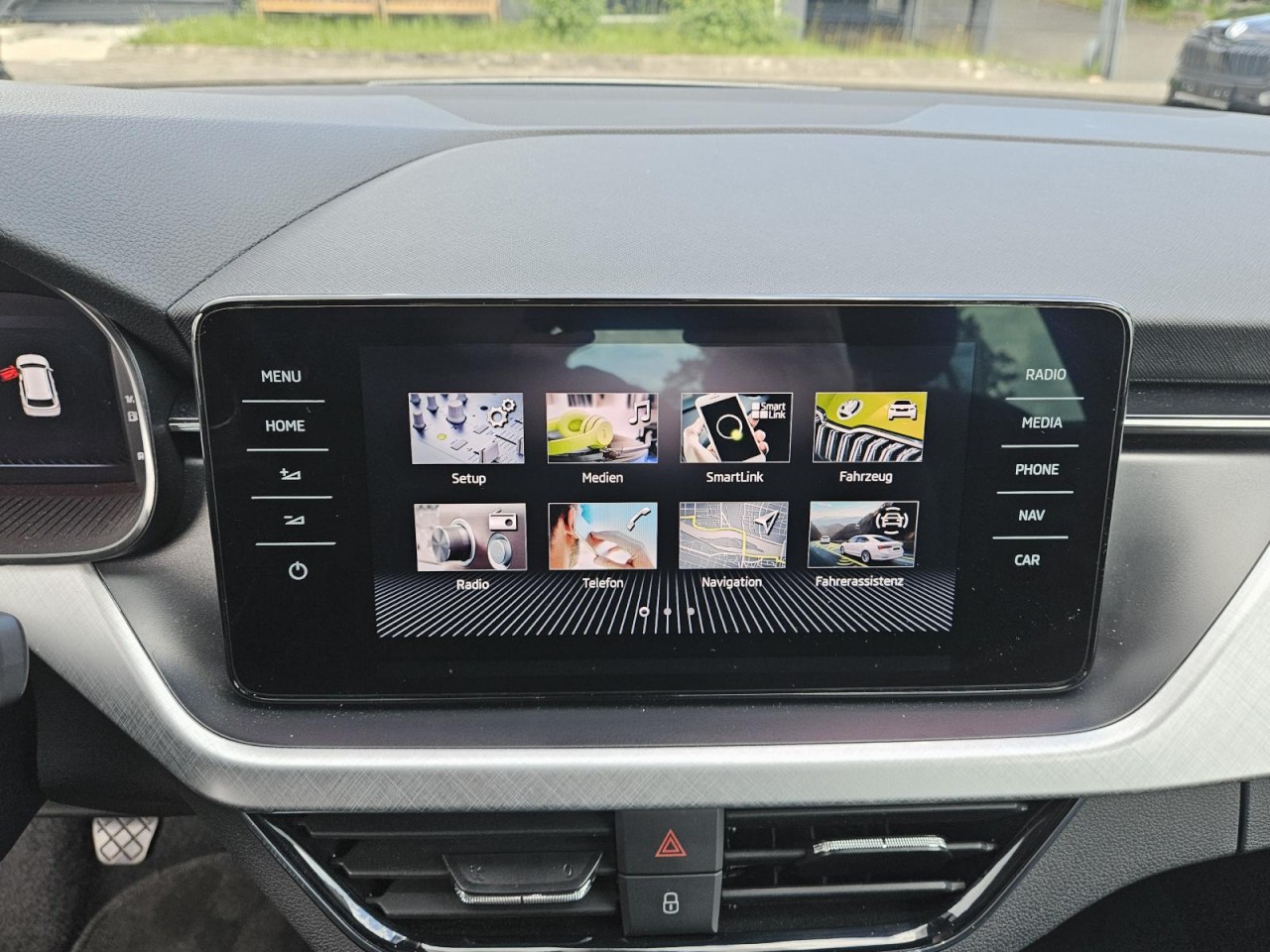 Kamiq 1.0 TSI Tour NAVI KLIMA SHZ LED KAM LM - Bild 9
