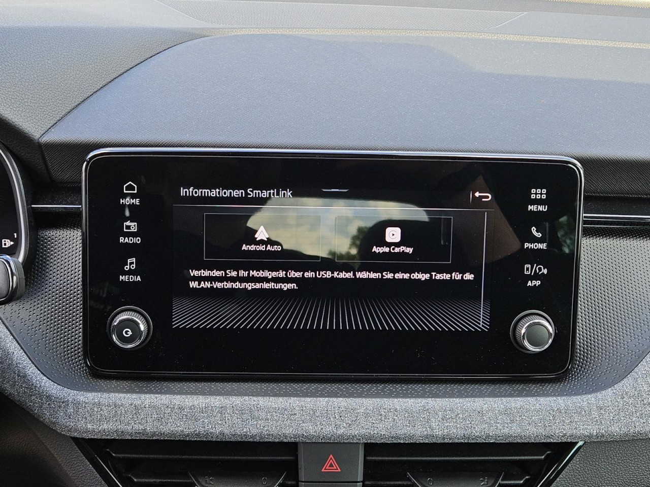 Kamiq 1.0 TSI DSG Tour AHK KAM NAVI KLIMA SHZ - Bild 10