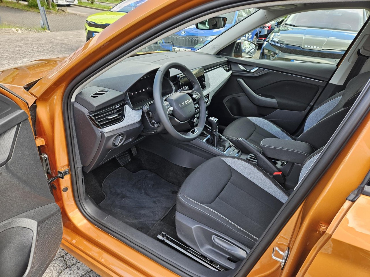 Kamiq 1.0 TSI DSG Tour AHK KAM NAVI KLIMA SHZ - Bild 13
