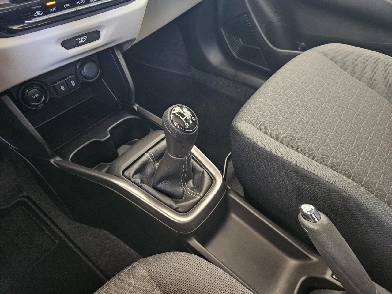 Swift 1.2 M-Hybrid Comfort+ KLIMA KAM NAVI LED - Bild 12