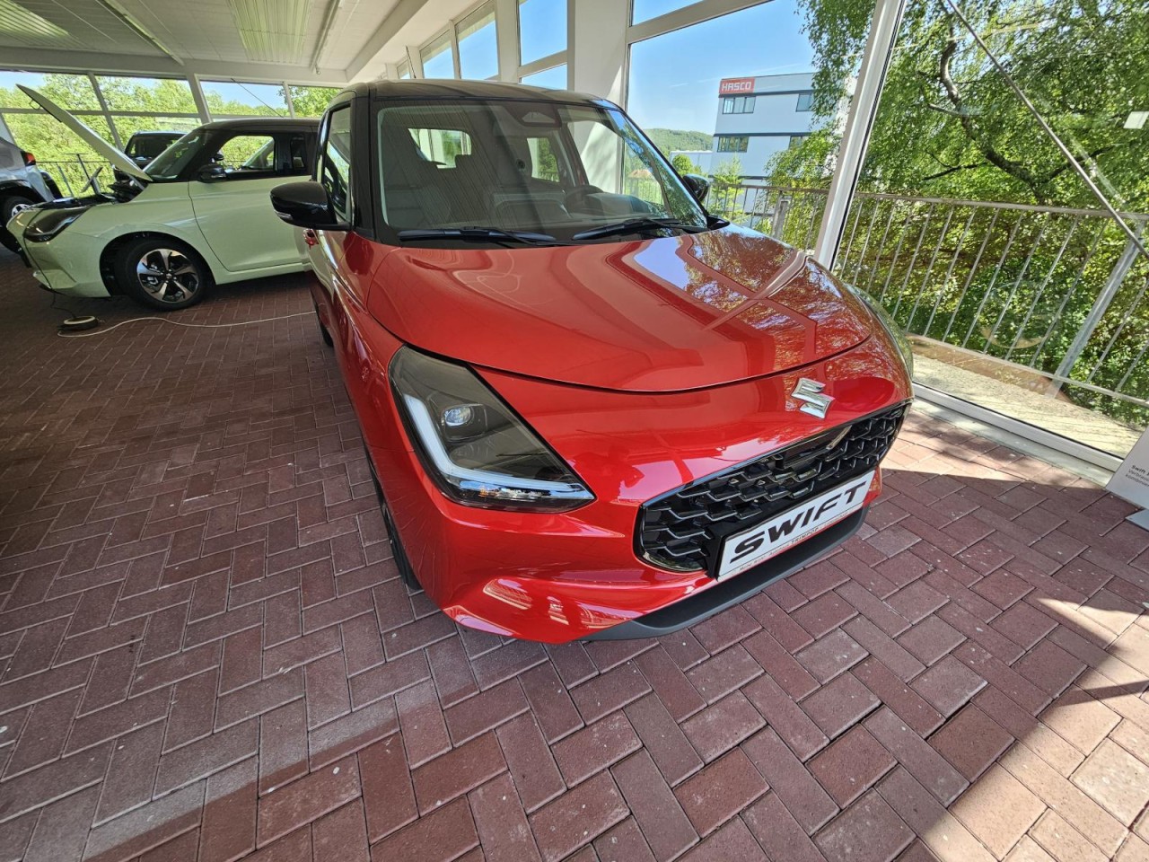 Swift 1.2 M-Hybrid Comfort+ KLIMA KAM NAVI LED - Bild 3