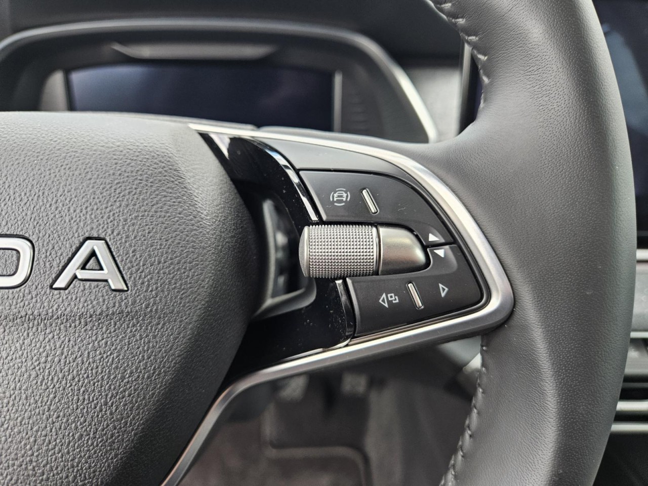 Octavia 1.5 TSI Tour AHK NAV KAM KLIMA - Bild 31