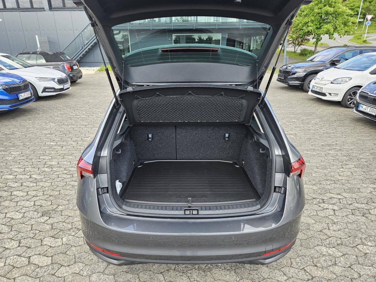 Scala 1.0 TSI DSG Tour NAVI KLIMA SMARTLINK LED - Bild 17