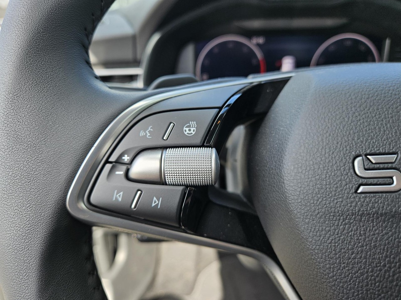 Scala 1.0 TSI DSG Tour NAVI KLIMA SMARTLINK LED - Bild 28
