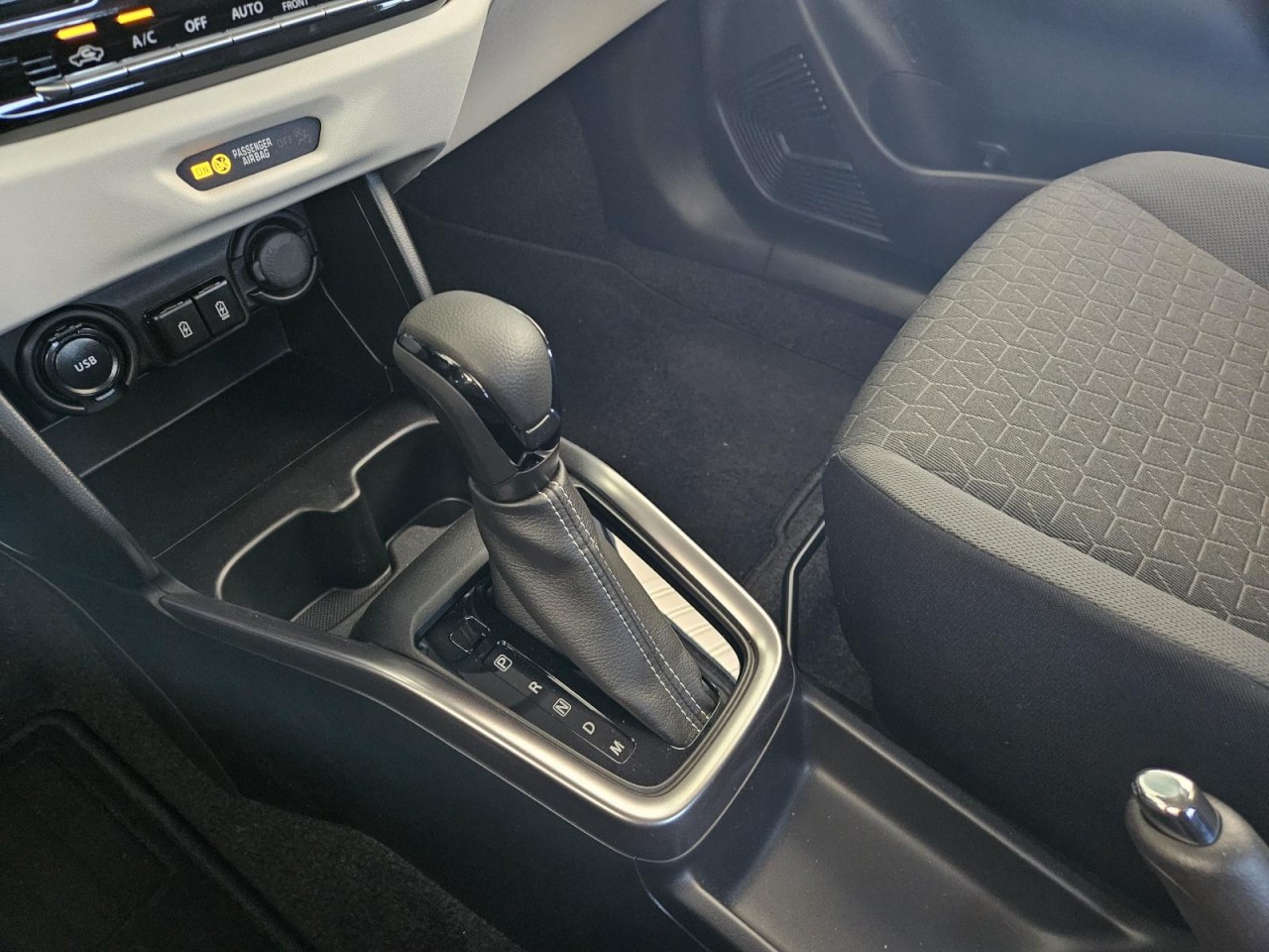 Swift 1.2 CVT M-Hybrid Comfort+ NAVI SHZ LED KAM - Bild 12