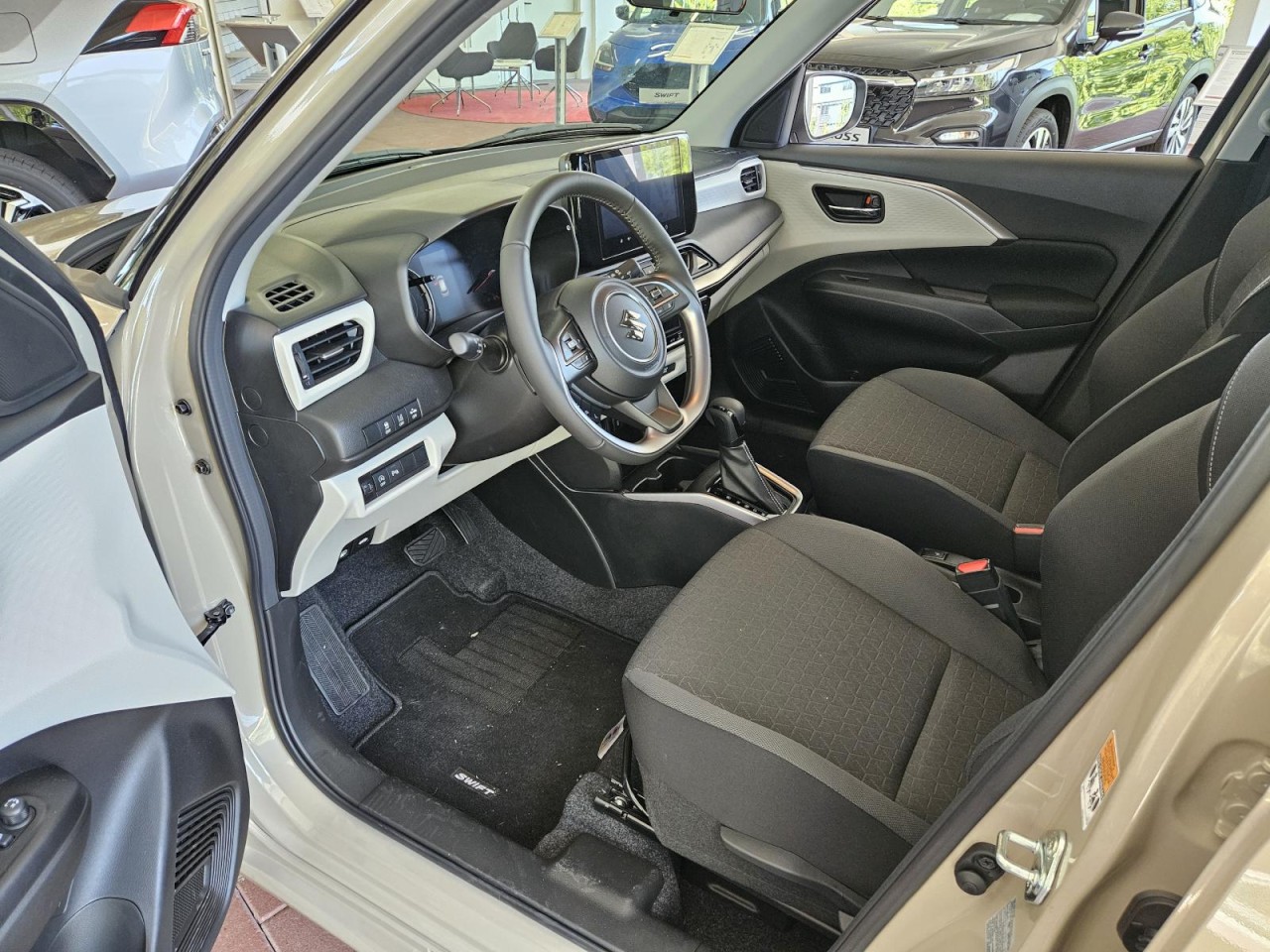 Swift 1.2 CVT M-Hybrid Comfort+ NAVI SHZ LED KAM - Bild 16