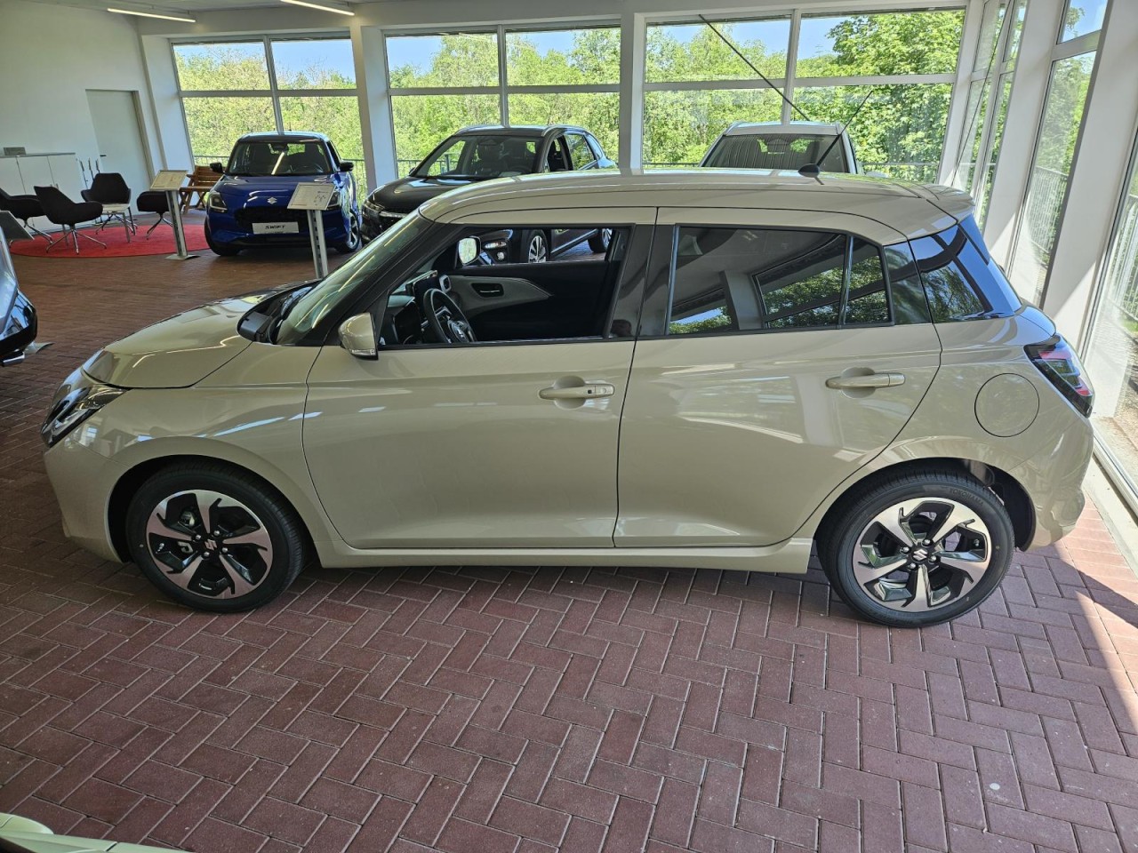 Swift 1.2 CVT M-Hybrid Comfort+ NAVI SHZ LED KAM - Bild 21