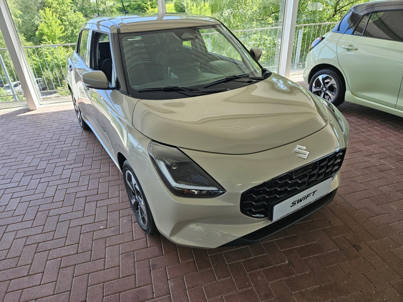 Swift 1.2 CVT M-Hybrid Comfort+ NAVI SHZ LED KAM - Bild 3