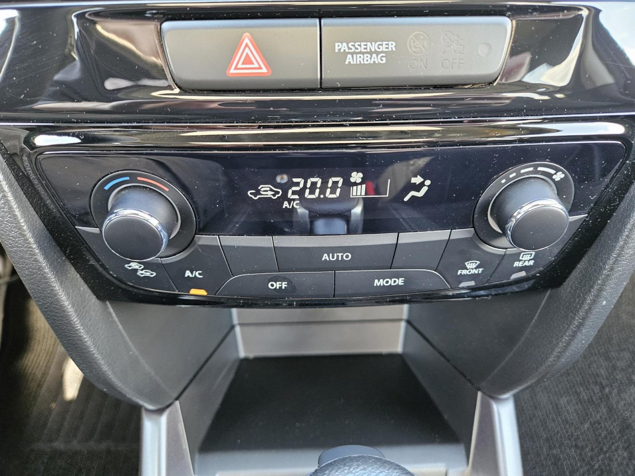 Vitara 1.4 AT Comfort+ ALLGRIP KAM LED SHZ NAVI - Bild 11