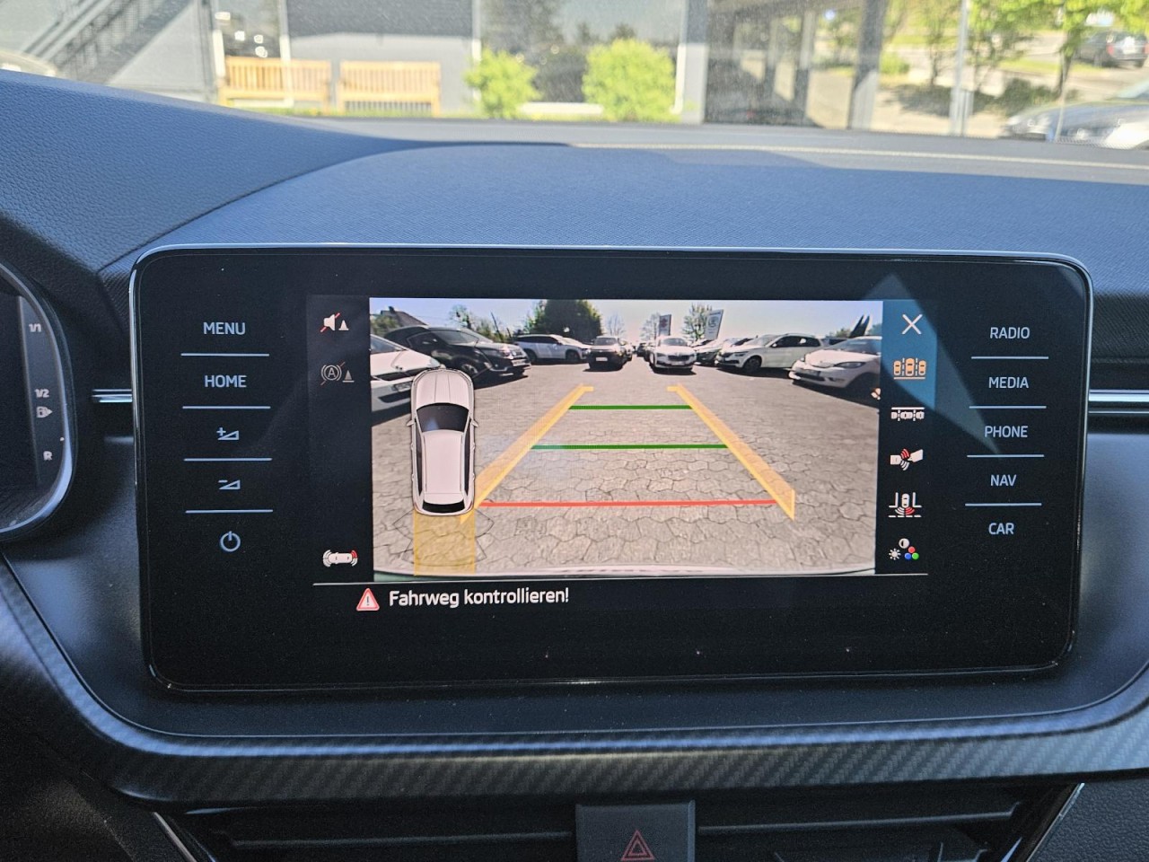 Kamiq 1.5 TSI DSG Monte Carlo NAV KAM LED PANO - Bild 12