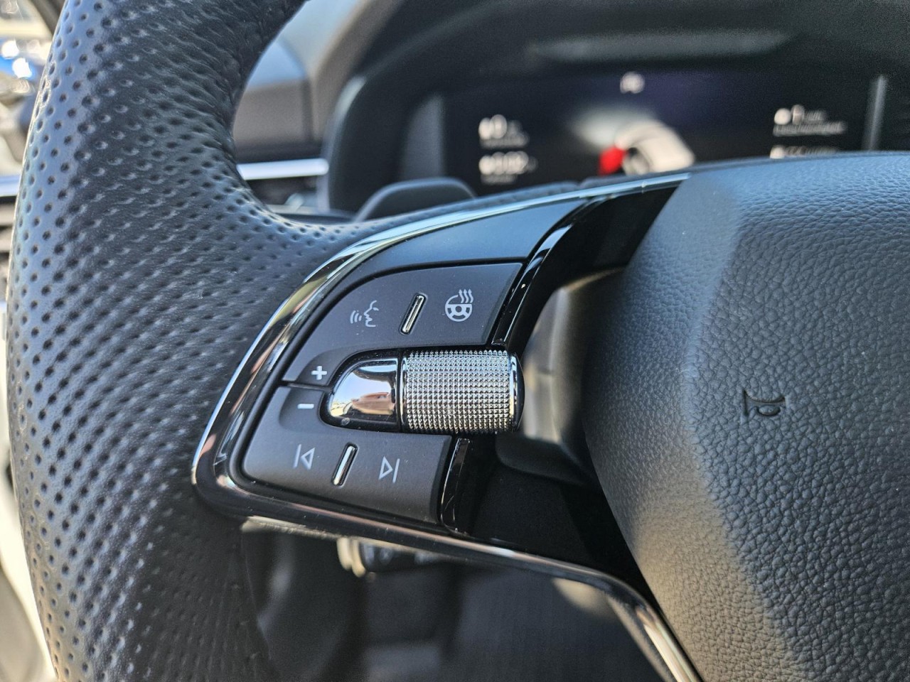 Kamiq 1.5 TSI DSG Monte Carlo NAV KAM LED PANO - Bild 26