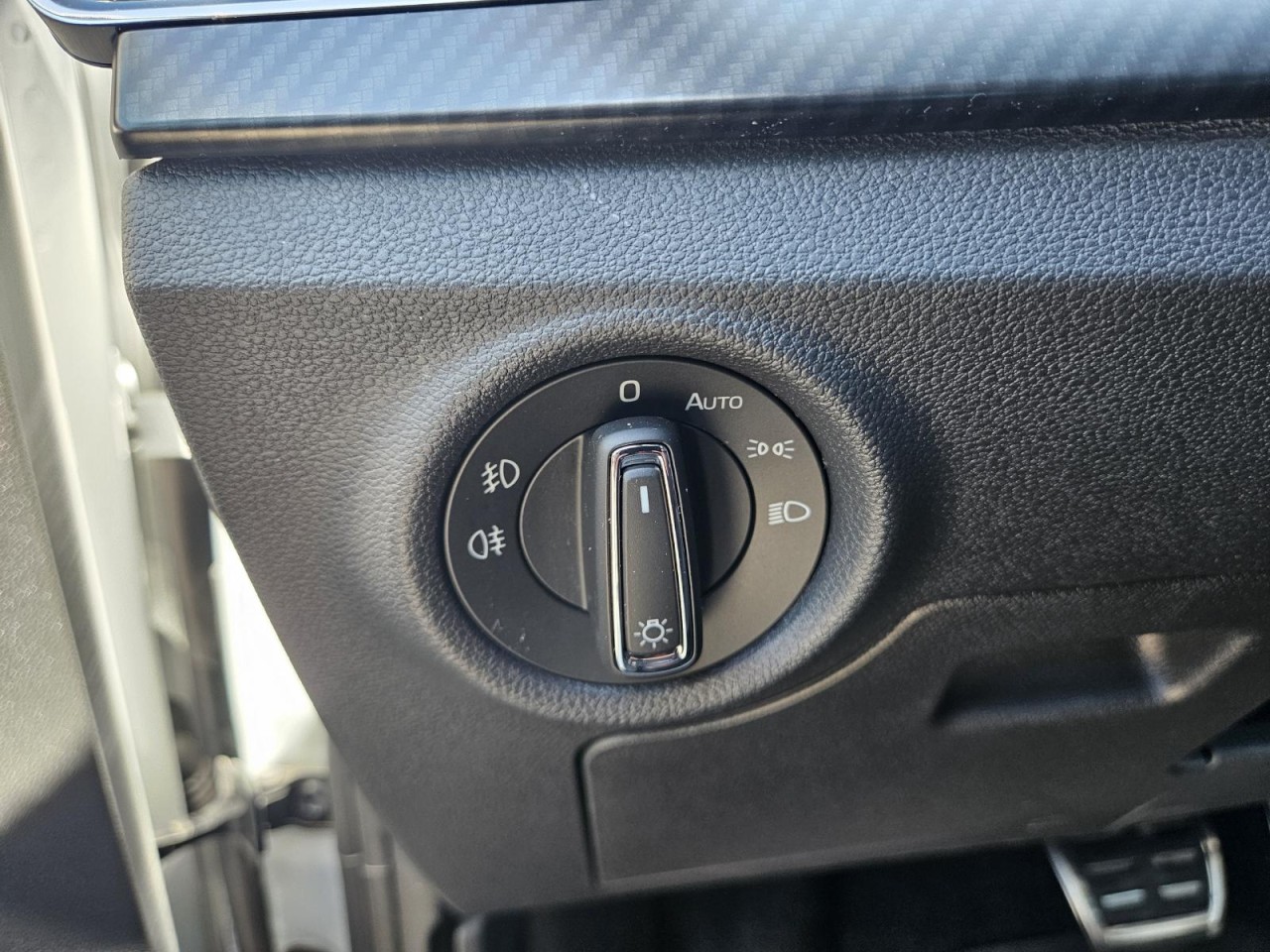 Kamiq 1.5 TSI DSG Monte Carlo NAV KAM LED PANO - Bild 6