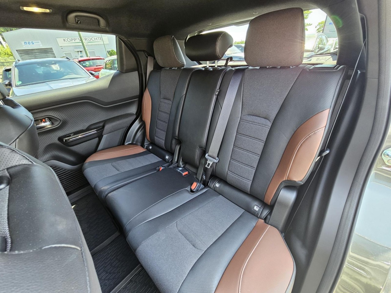 e Vitara EV AT Comfort+ 61kWH PANO LED KAM KLIMA - Bild 16