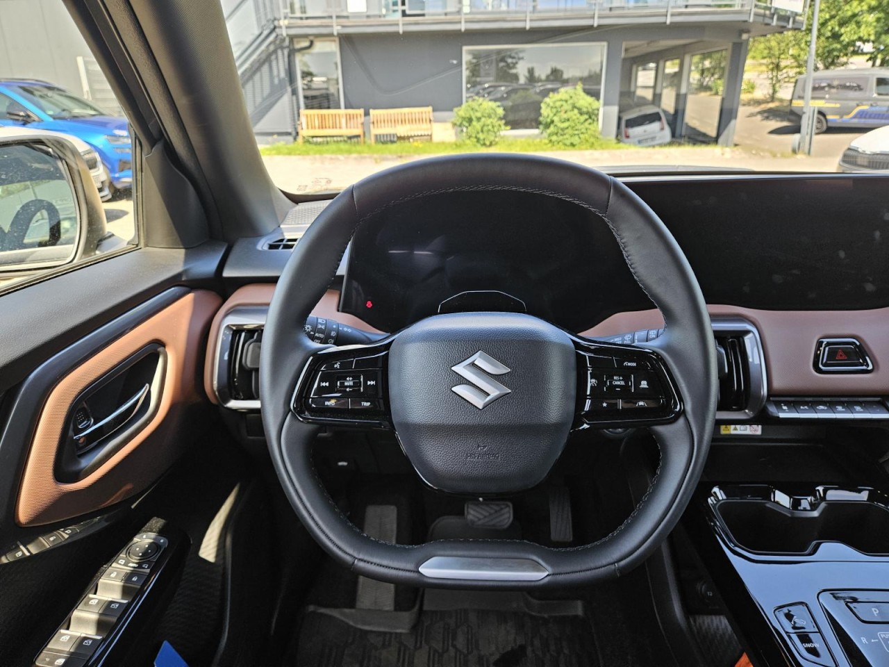 e Vitara EV AT Comfort+ 61kWH PANO LED KAM KLIMA - Bild 25