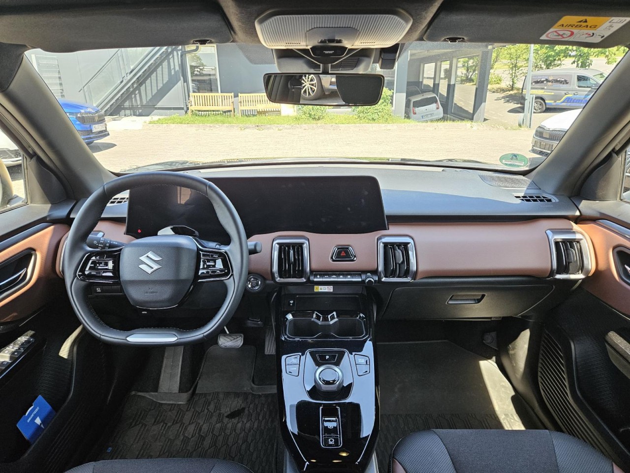 e Vitara EV AT Comfort+ 61kWH PANO LED KAM KLIMA - Bild 6