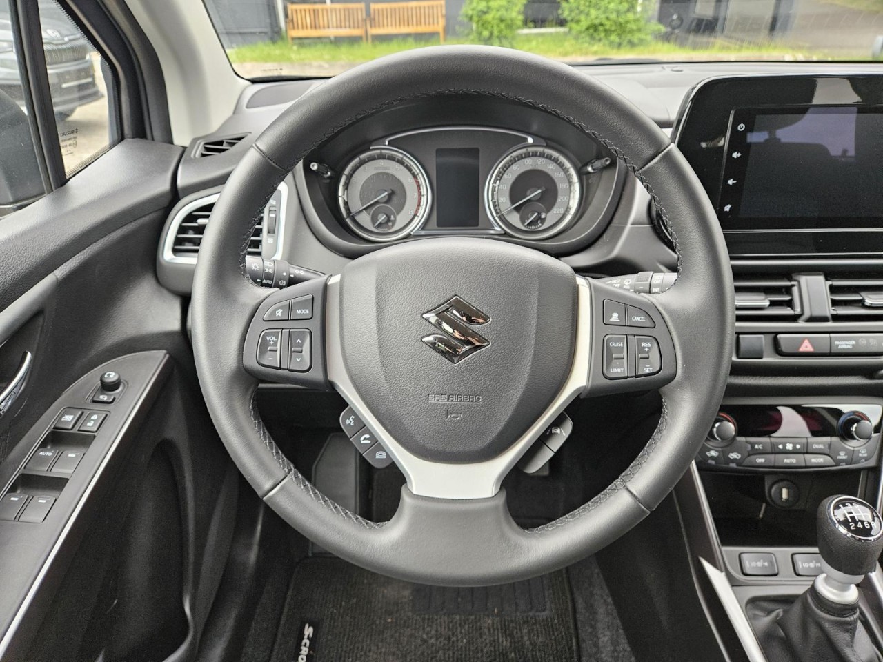 SX4 S-Cross 1.4 M-Hybrid Comf LED SHZ KAM SMARTL - Bild 22