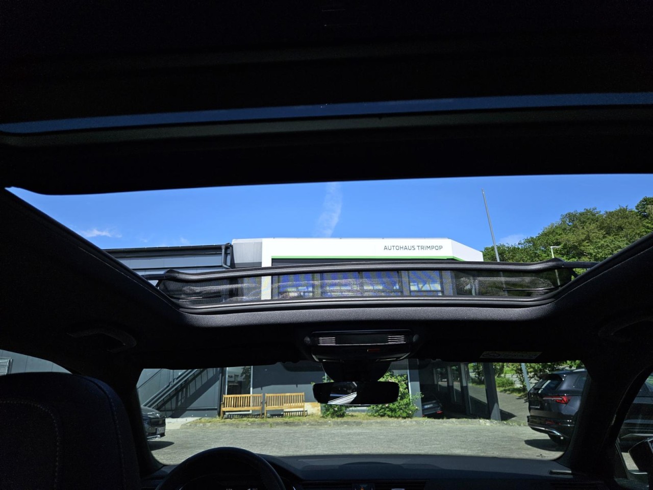 Superb Combi 2.0 TDI DSG Sportline 4×4 PANO NAVI - Bild 11