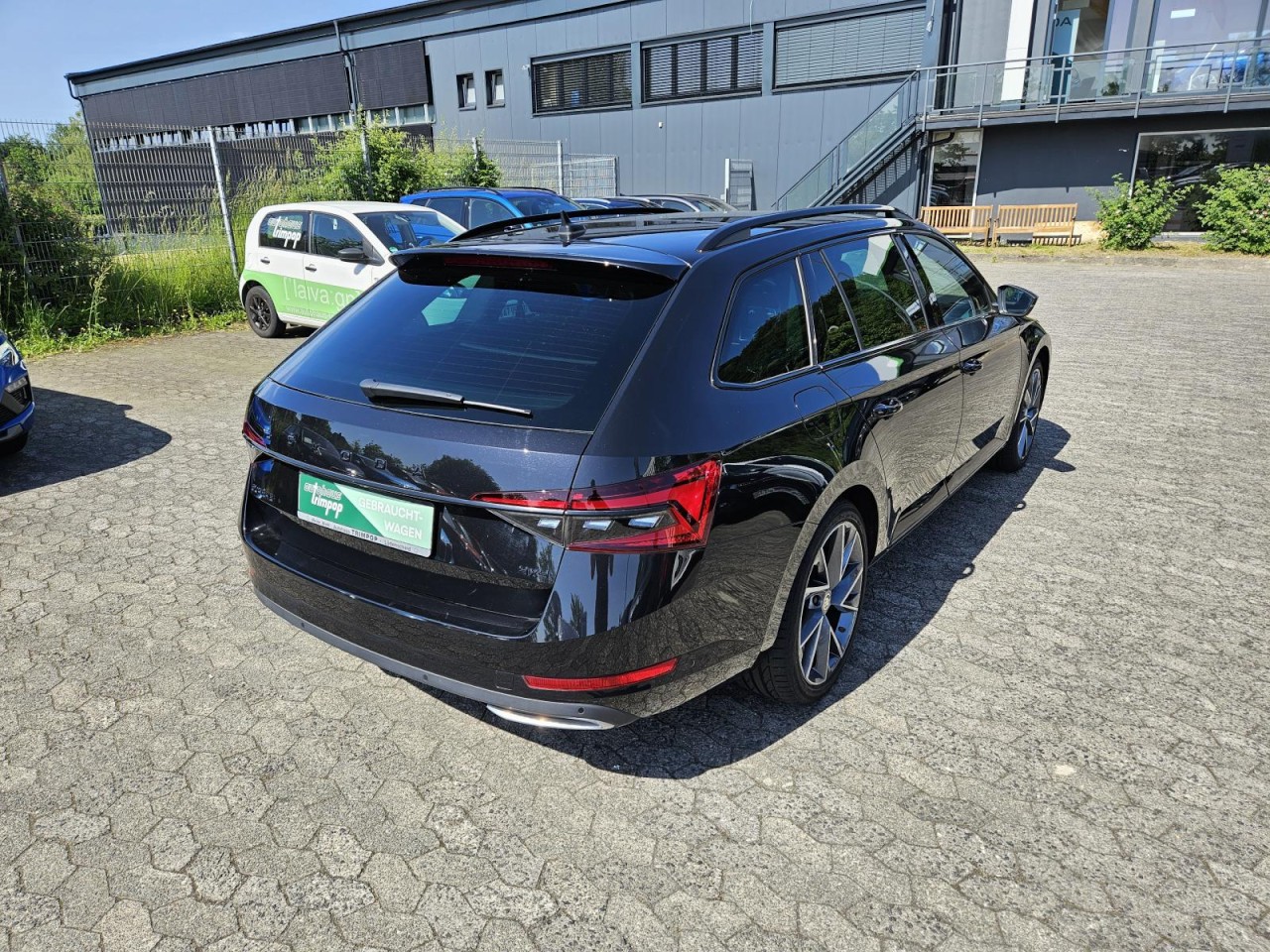Superb Combi 2.0 TDI DSG Sportline 4×4 PANO NAVI - Bild 25