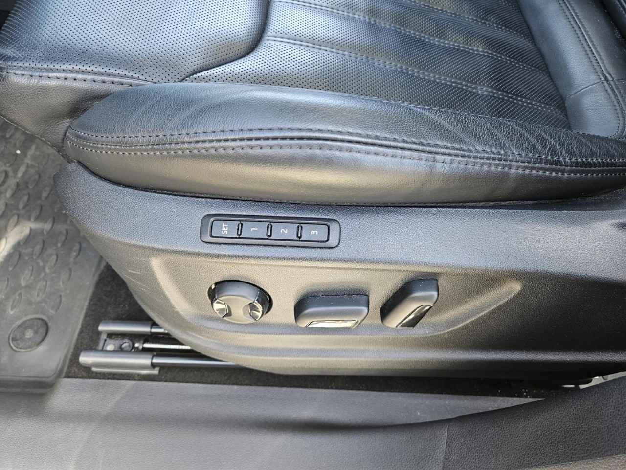 Kodiaq 2.0 TSI DSG L&K 4×4 AHK PANO STANDHZ KAM - Bild 7