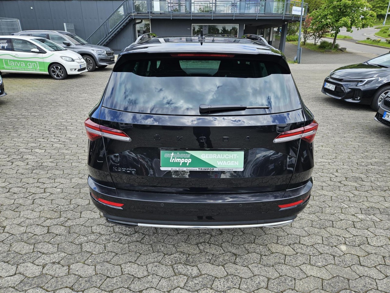 Karoq 1.5 TSI DSG Sportline AHK PANO STANDHZ LM - Bild 2