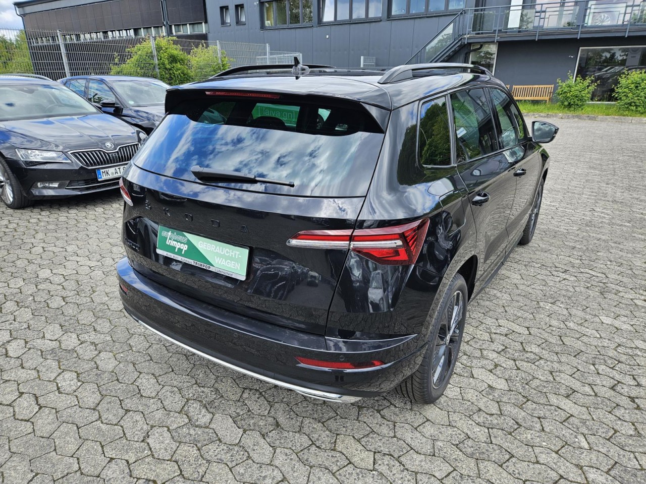 Karoq 1.5 TSI DSG Sportline AHK PANO STANDHZ LM - Bild 27