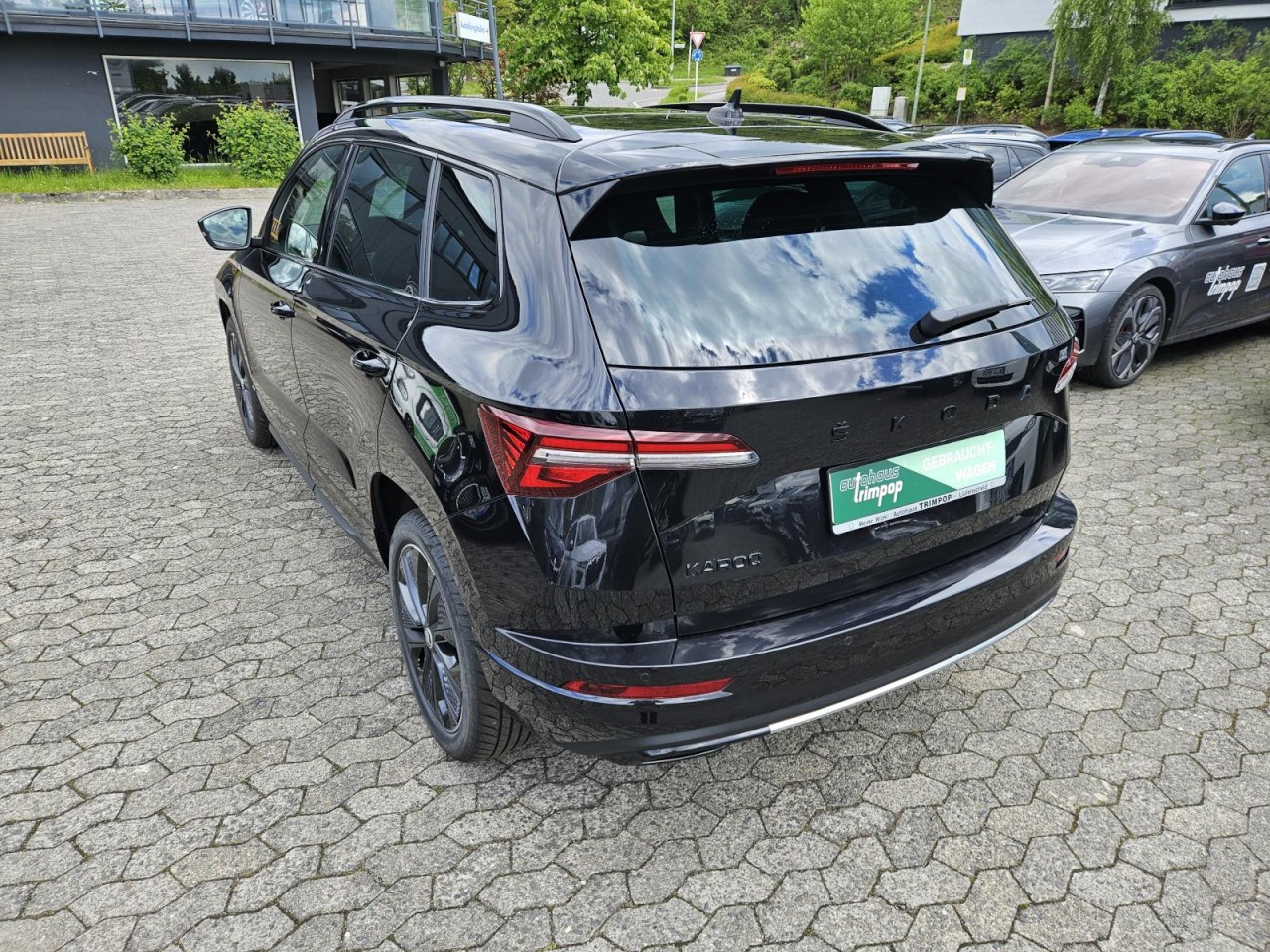 Karoq 1.5 TSI DSG Sportline AHK PANO STANDHZ LM - Bild 28