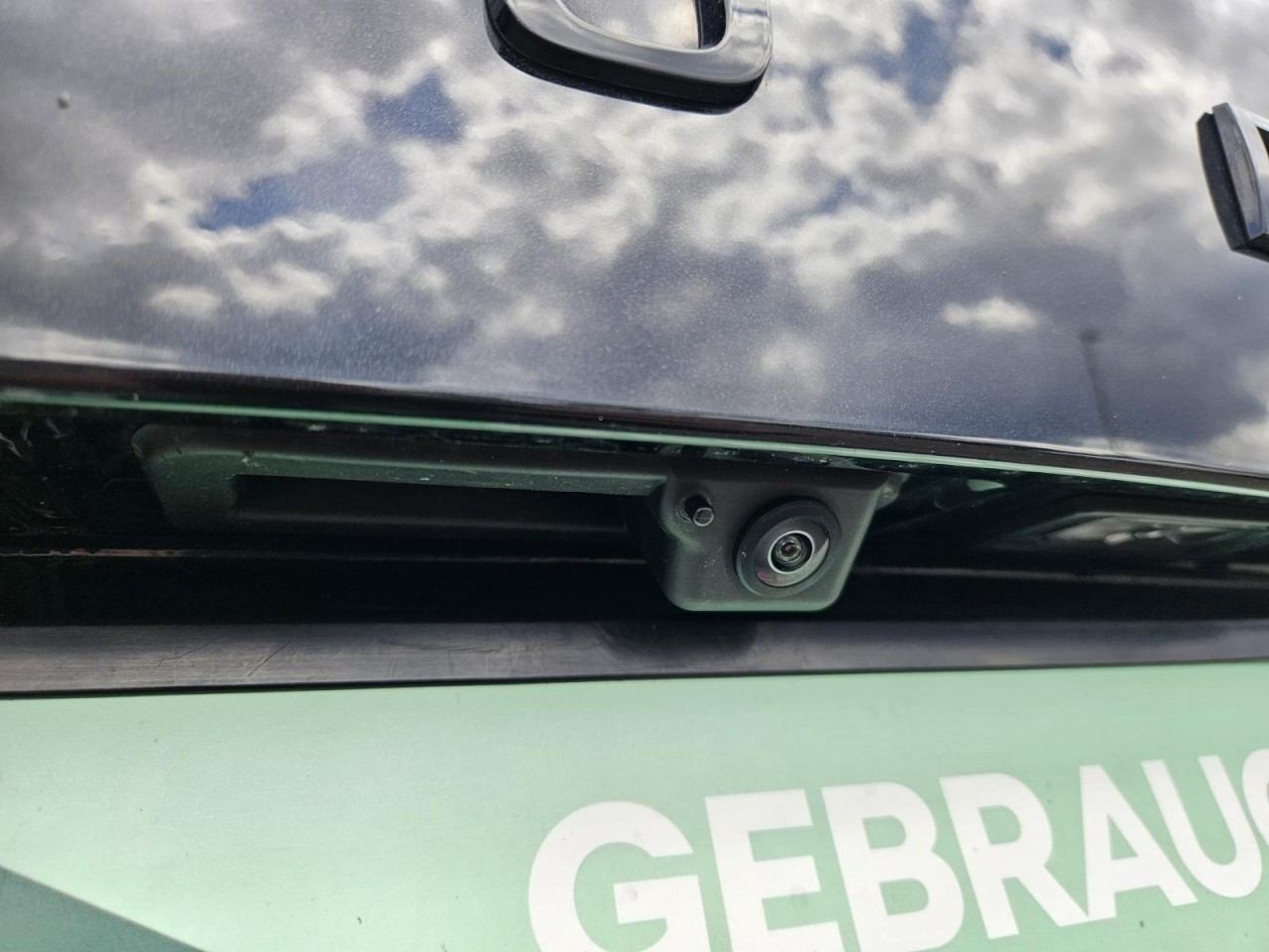 Karoq 1.5 TSI DSG Sportline AHK PANO STANDHZ LM - Bild 23