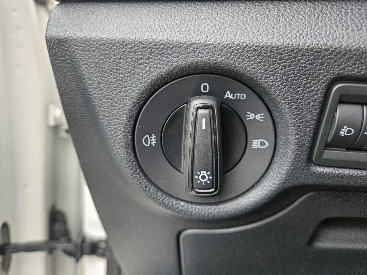 Kamiq 1.0 TSI Tour KLIMA SMARTLINK SHZ TEMPOMAT - Bild 5