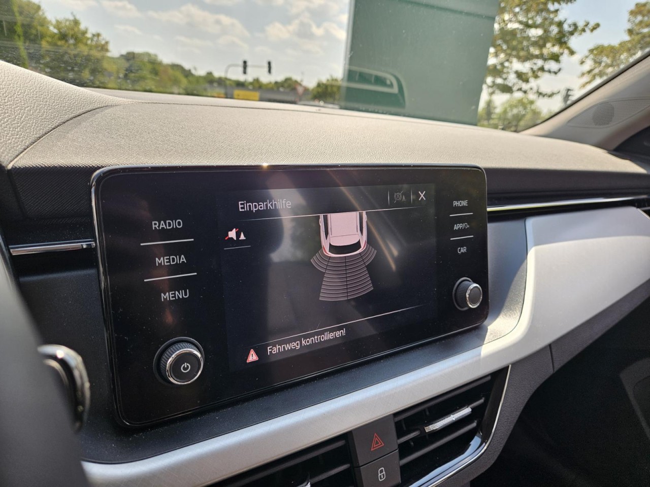 Kamiq 1.0 TSI Tour 5-Gang KLIMA SHZ SMARTLINK - Bild 9