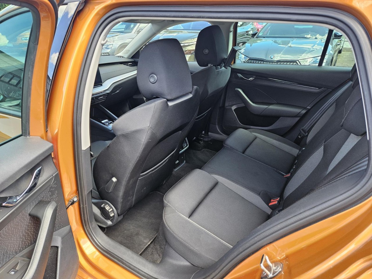 Octavia Combi 1.5 TSI DSG Ambition AHK LED KLIMA - Bild 14