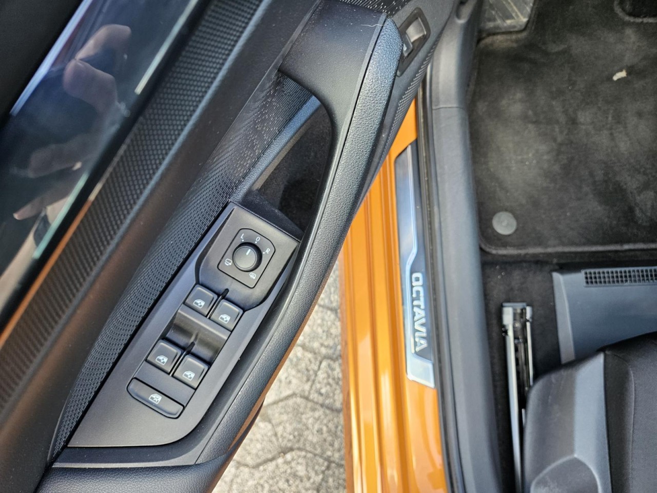 Octavia Combi 1.5 TSI DSG Ambition AHK LED KLIMA - Bild 5