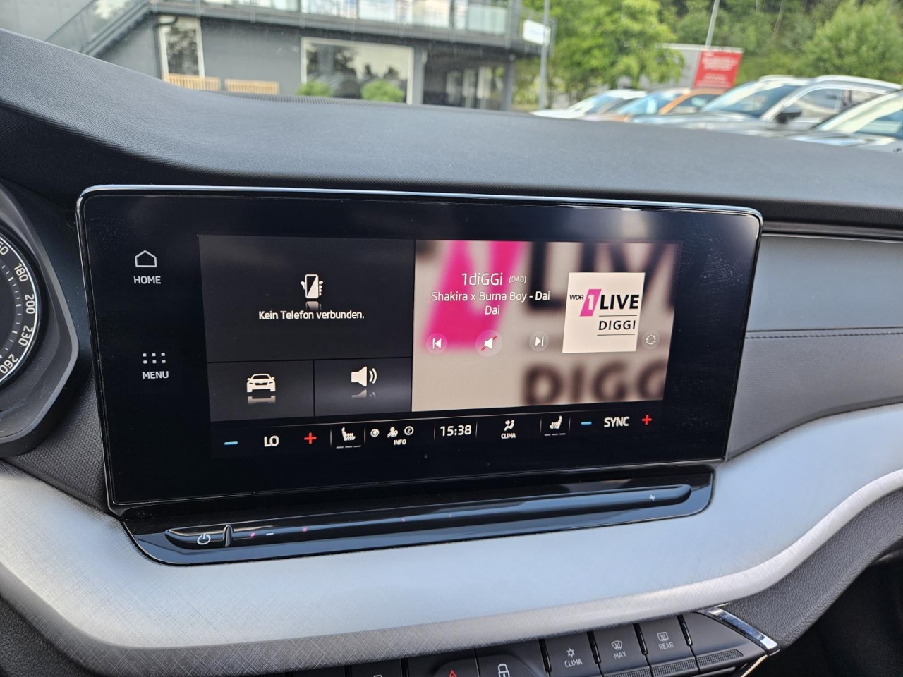 Octavia Combi 1.5 TSI DSG Ambition AHK LED KLIMA - Bild 8