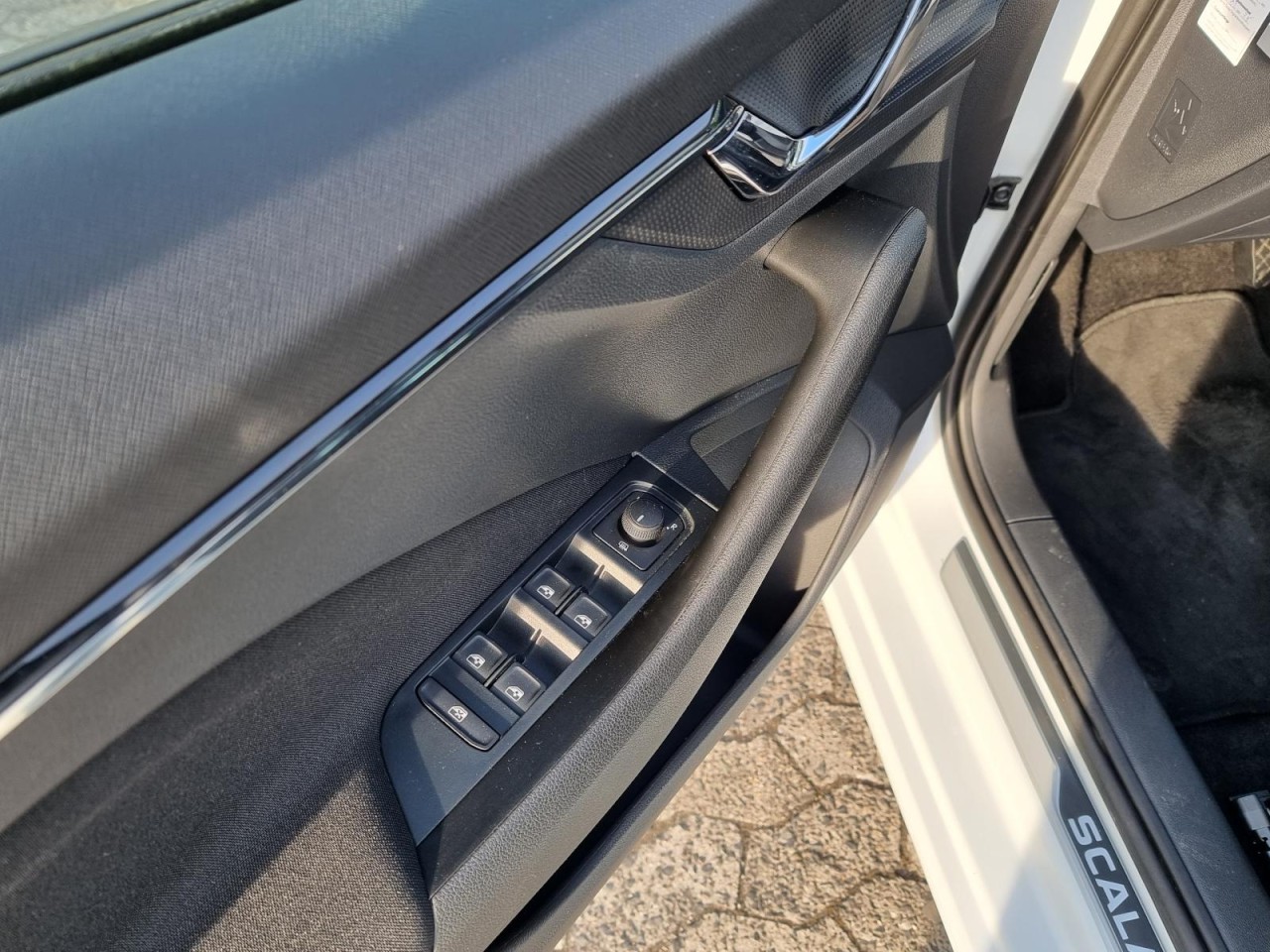 Scala 1.5 TSI DSG Tour ACC LED KLIMA SHZ - Bild 5