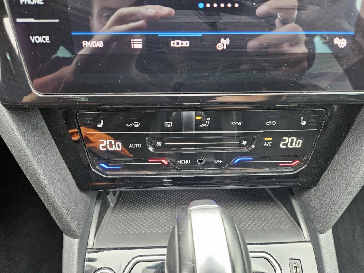 Passat Variant 2.0 TDI Elegance AHK KAM NAV KLIM - Bild 11