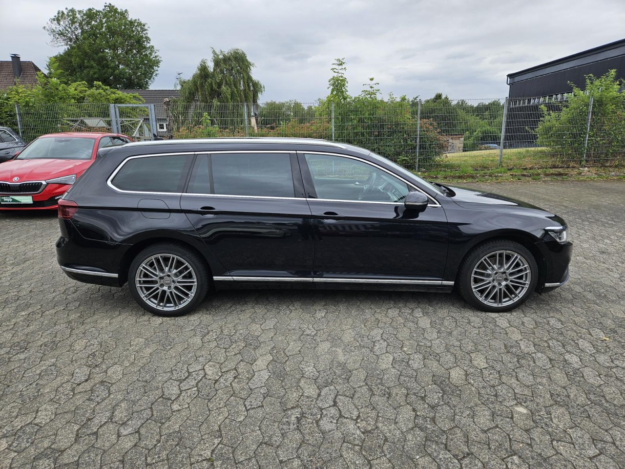 Passat Variant 2.0 TDI Elegance AHK KAM NAV KLIM - Bild 22